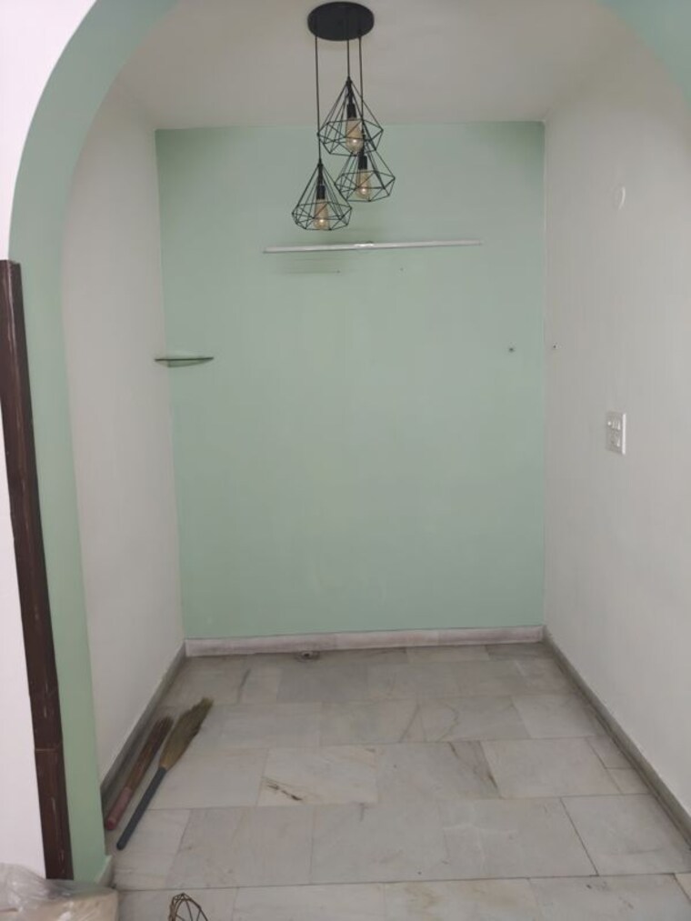 Bathroom, model town 3 Bedroom 272 Sq.Yd. Builder Floor In Model Town Delhi 10515998