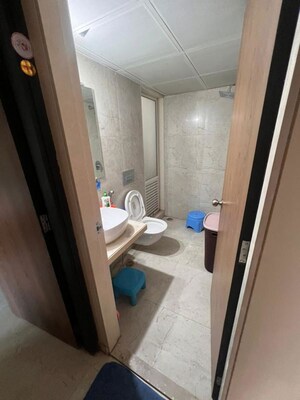 Bathroom in 1.5 BHK Apartment at Dosti West County Phase 4 Dosti Pine, Balkum Pada – for Rent