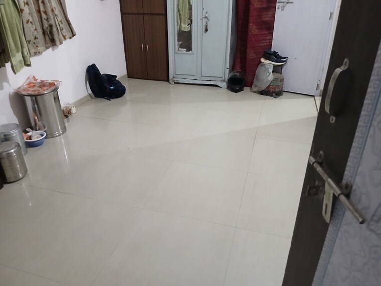 Bathroom, prahlad nagar 1 Bedroom 450 Sq.Ft. Villa In Prahlad Nagar Ahmedabad 10516122