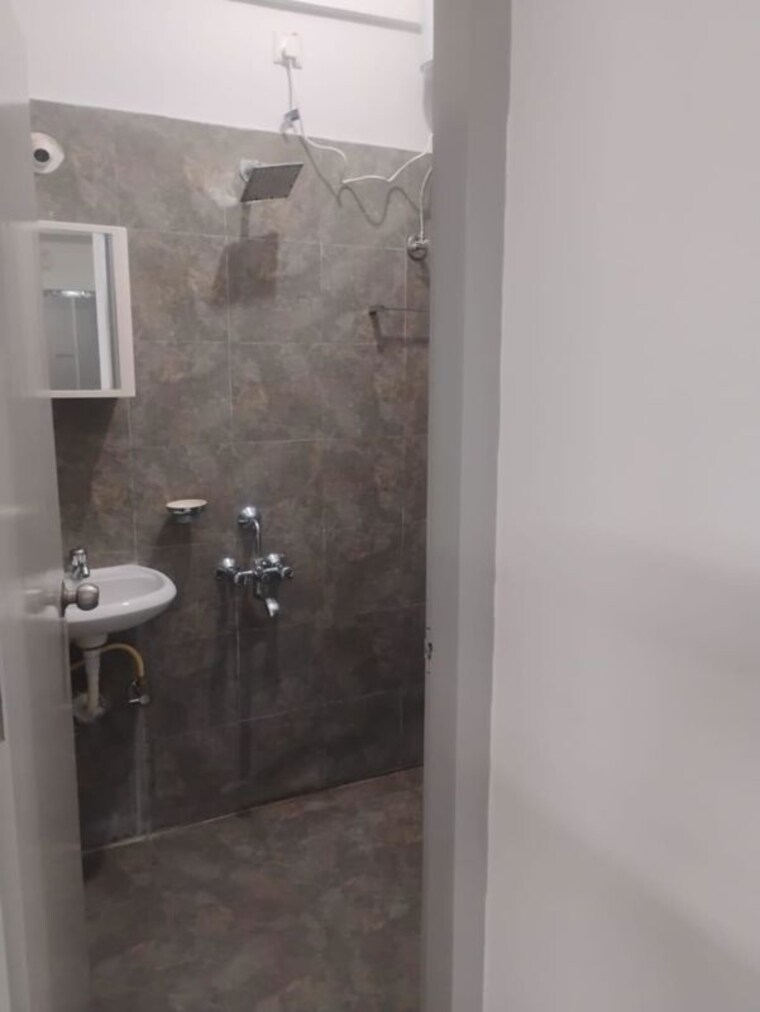 Bathroom, sri-sai-residency-kadubeesanahalli 1 Bedroom 600 Sq.Ft. Apartment In Kadubeesanahalli Bangalore 10516206