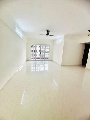 Room in 2 BHK Apartment at NB Crystal, Ambegaon Budruk – for Rent