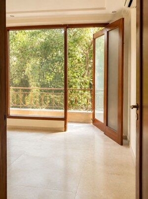 Room in 3 BHK Builder Floor at Anand Niketan – for Rent