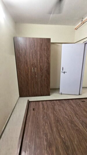 Room in 1 BHK Apartment at Shree Ganesh CHS Worli, Worli – for Rent