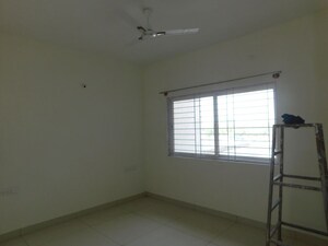 Room in 2 BHK Apartment at Prestige Falcon City, Konanakunte – for Rent