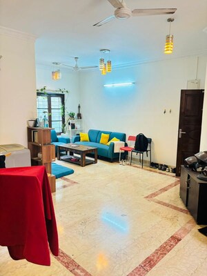 Bedroom in 2 BHK Apartment at Hal 2nd Stage – for Rent