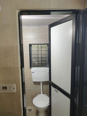 Room in 1 BHK Apartment at Chembur – for Rent