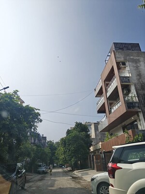 6+ BHK Villa – Exterior View View at Vasundhara Sector 14 - for Sale