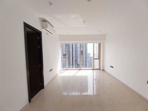 Room in 2 BHK Apartment at Worli – for Sale