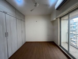 Room in 6 BHK Penthouse at Dheeraj Insignia, Bandra East – for Sale