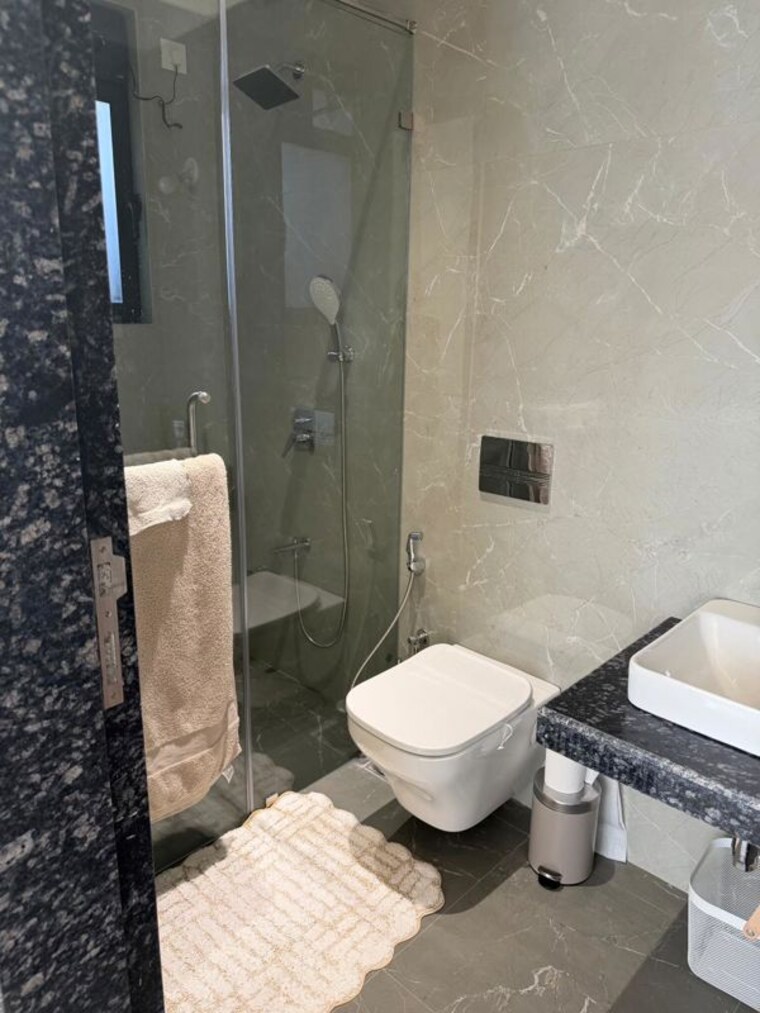 Bathroom, transcon-triumph-tower-2 2 Bedroom 650 Sq.Ft. Apartment In Andheri West Mumbai 10516478