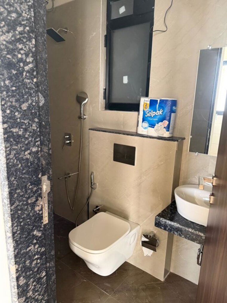 Bathroom, transcon-triumph-tower-2 1 Bedroom 391 Sq.Ft. Apartment In Andheri West Mumbai 10516488