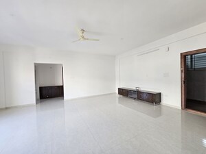 Furnished Amenities in 2 BHK Apartment at Halasuru – for Rent