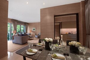 Master Bedroom in 4 BHK Apartment at Malad West – for Sale