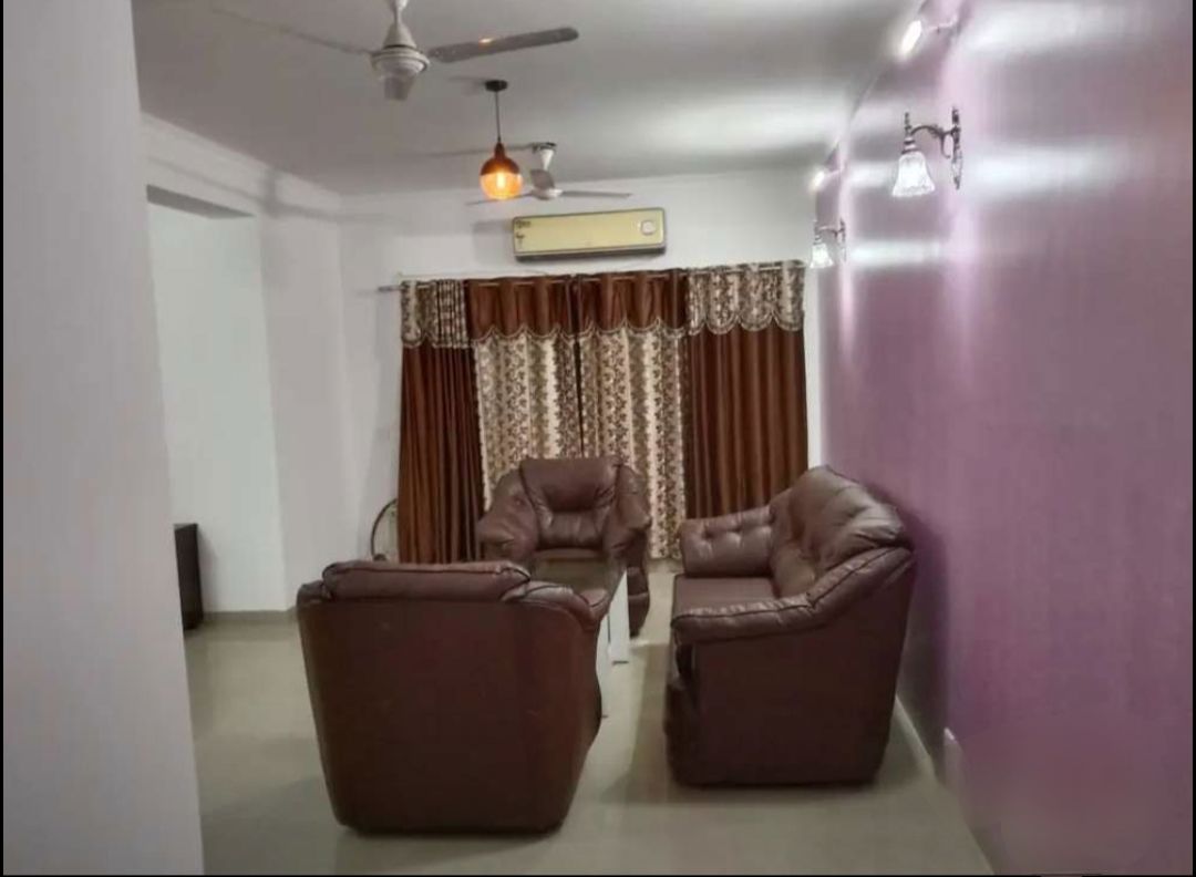 3 BHK + Store Room 1800 Sq.Ft. Apartment in Golden Crast Apartment