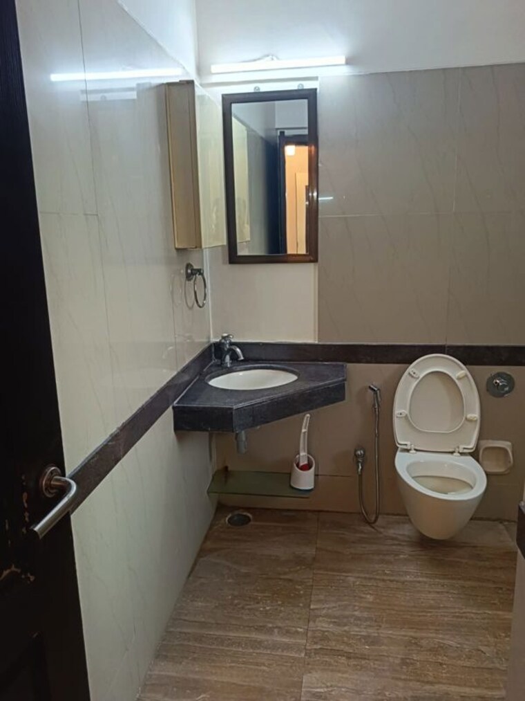 Bathroom, k-raheja-heights 3 Bedroom 1500 Sq.Ft. Apartment In Malad East Mumbai 10516529