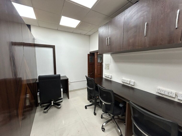 Kitchen, hazratganj Commercial Office Space 400 Sq.Ft. In Hazratganj Lucknow 10516535