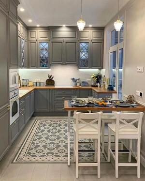 Kitchen in 3 BHK Builder Floor at Sector 39 – for Rent