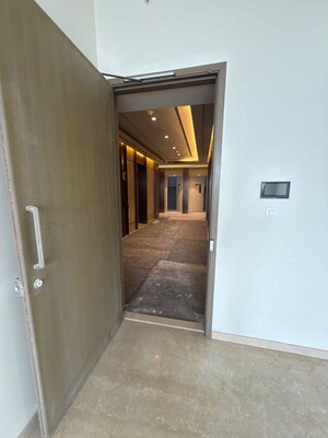Building Lobby in 4 BHK Apartment at Piramal Mahalaxmi, Mahalaxmi – for Rent