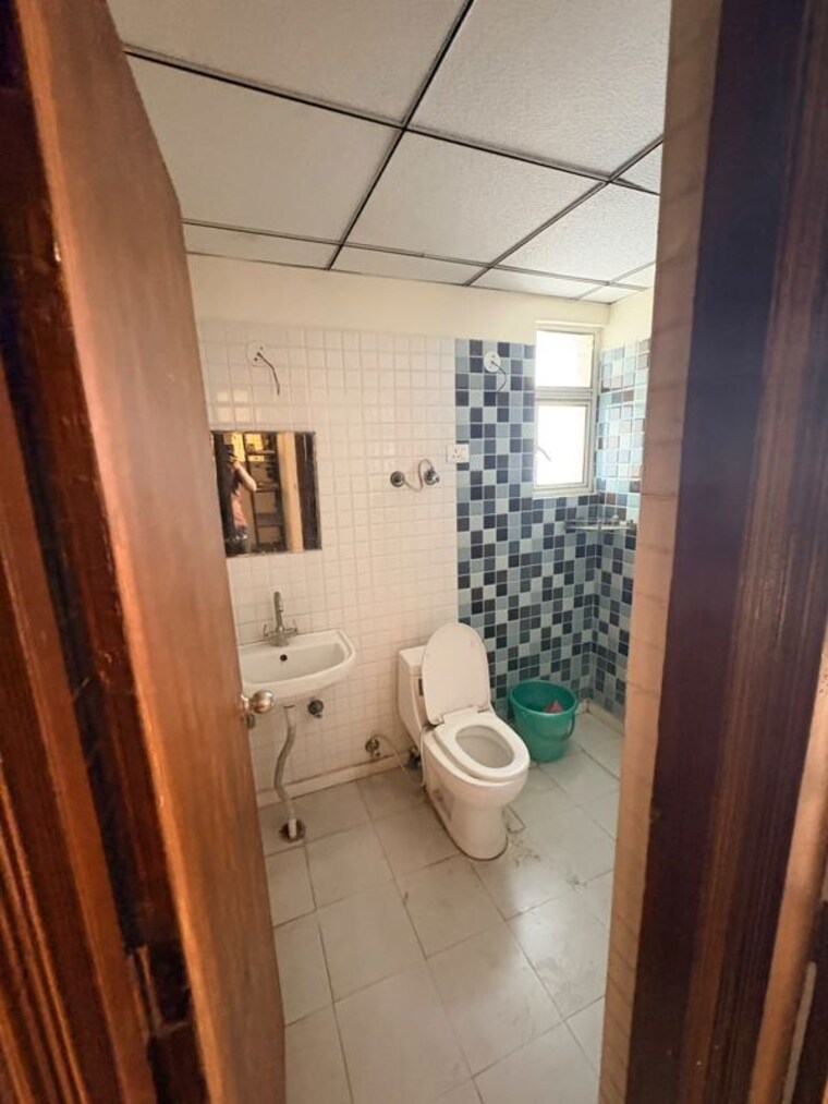 Bathroom, divyansh-flora 2 Bedroom 1105 Sq.Ft. Apartment In Sector 16c Greater Noida Greater Noida 10516591