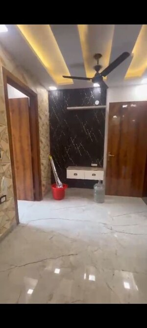 Living Room in 1 BHK Builder Floor at Dwarka Mor – for Rent