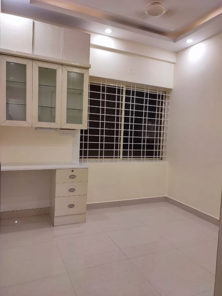 Room, frazer town 3 Bedroom 1200 Sq.Ft. Apartment In Frazer Town Bangalore 10516665