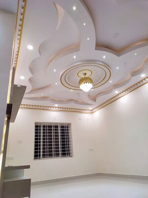 Room in 3 BHK Apartment at Frazer Town – for Sale