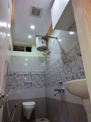 Bathroom in 3 BHK Apartment at Frazer Town – for Sale