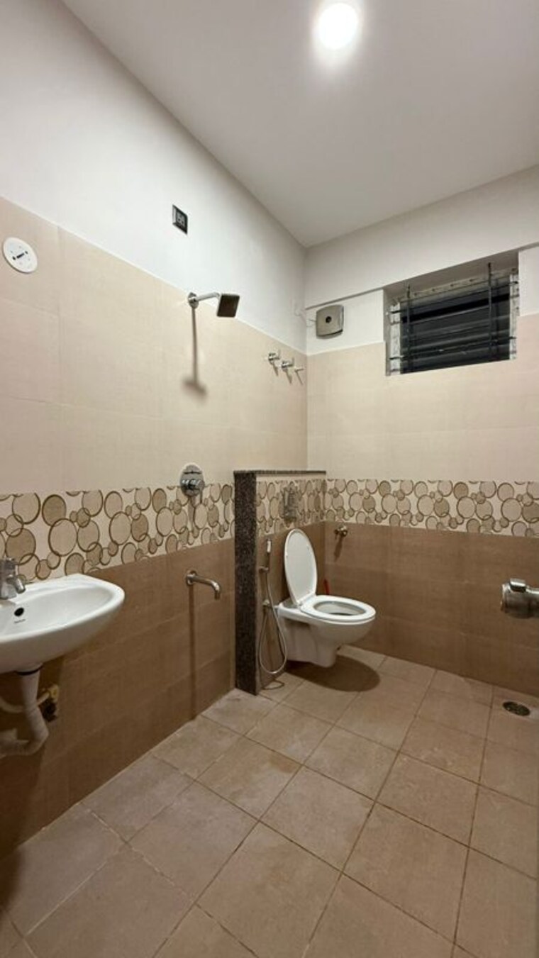Bathroom, frazer town 2 Bedroom 1250 Sq.Ft. Builder Floor In Frazer Town Bangalore 9847583