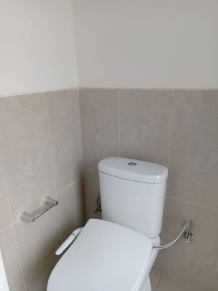 Bathroom, ireo-the-corridors 3 Bedroom 1727 Sq.Ft. Apartment In Sector 67a Gurgaon 10516675