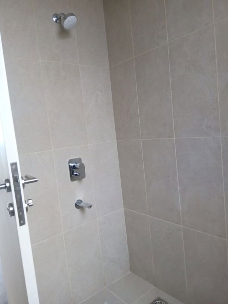 Bathroom, ireo-the-corridors 3 Bedroom 1727 Sq.Ft. Apartment In Sector 67a Gurgaon 10516675