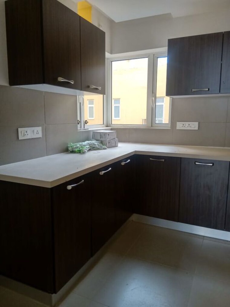 Kitchen, ireo-the-corridors 3.5 Bedroom 1927 Sq.Ft. Apartment In Sector 67a Gurgaon 10516676