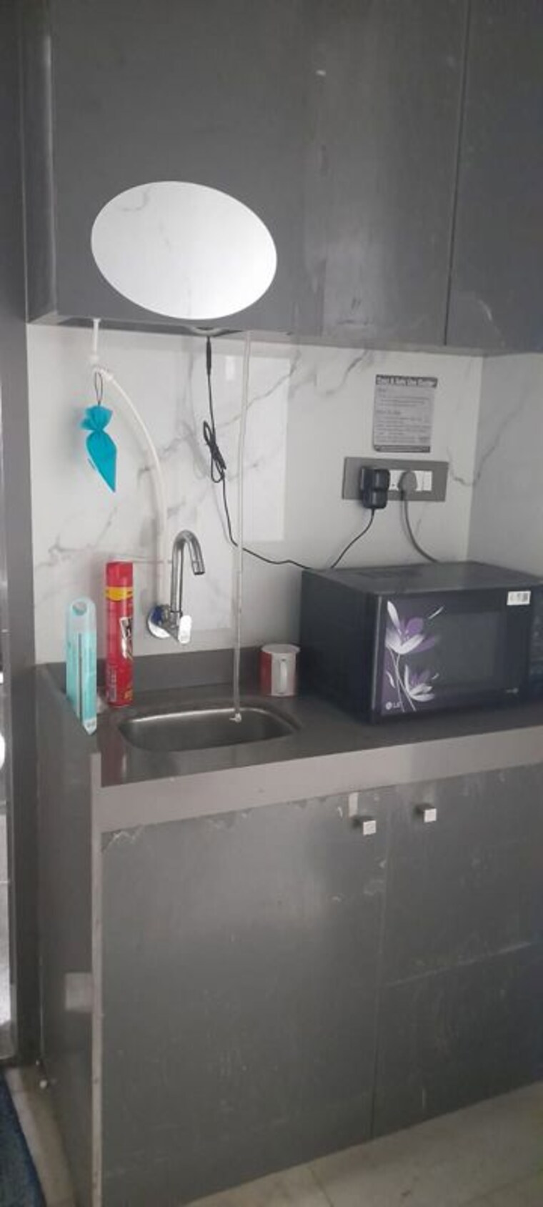 Kitchen, business-park Commercial Office Space 400 Sq.Ft. In Malad West Mumbai 10516699