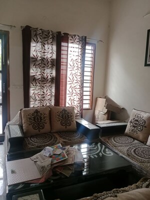 Living Room in 3.5 BHK Independent House at Sector 18 – for Rent