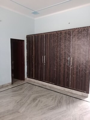 Room in 2.5 BHK Independent House at Huda – for Rent