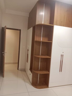 Furnished Amenities in 3 BHK Apartment at Meridian Park At The Prestige City, Sarjapur Road – for Rent