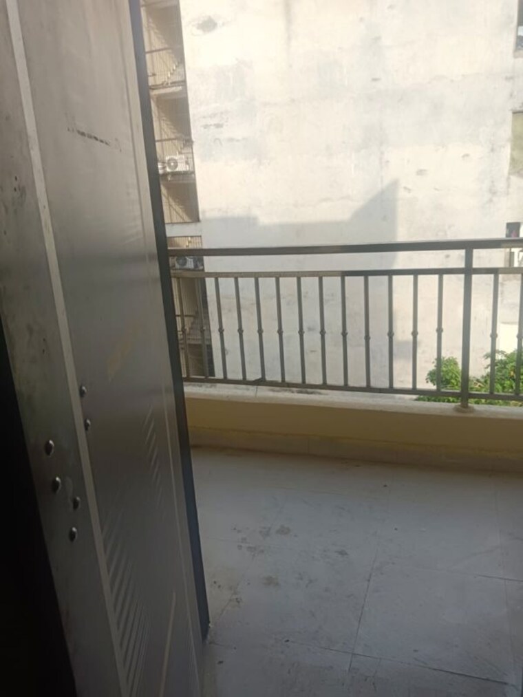 Balcony, maan-sona-apartments 2 Bedroom 850 Sq.Ft. Builder Floor In Shahberi Greater Noida 10516739