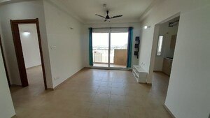 Room in 3 BHK Apartment at Bhartiya Nikoo Homes, Thanisandra Main Road – for Rent