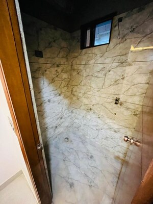  4 BHK Builder Floor at Sector 73 – for Rent