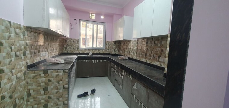 Kitchen, sector 22 3 Bedroom 1500 Sq.Ft. Builder Floor In Sector 22 Gurgaon 10516775