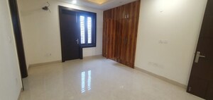 Room in 3 BHK Builder Floor at Sector 22 – for Rent