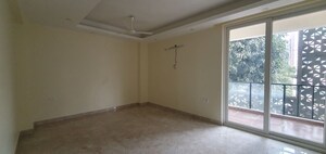 Room in 3 BHK Builder Floor at Sector 22 – for Rent