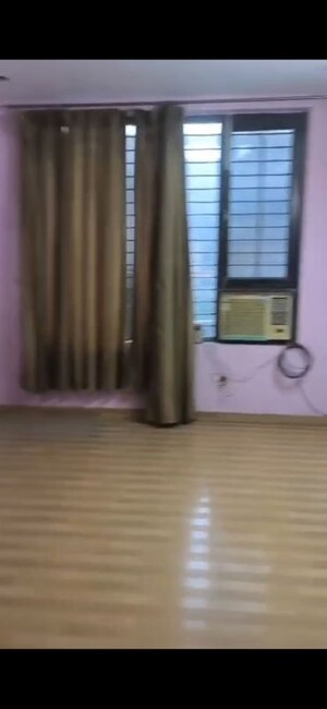 Room in 2 BHK Builder Floor at Sector 21c – for Rent