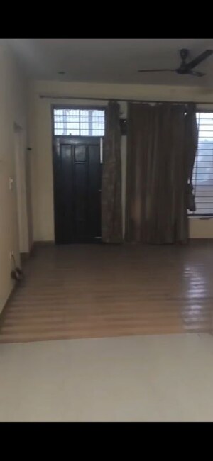 2 BHK Builder Floor For Rent in Sector 21c