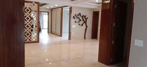 Room in 4 BHK Builder Floor at Sector 23 – for Rent