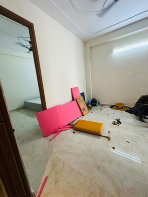 Bedroom in 2 BHK Builder Floor at Mayur Vihar 1 – for Rent