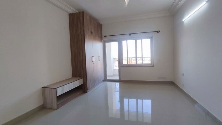 Room, hennur road 3 Bedroom 2088 Sq.Ft. Apartment In Hennur Road Bangalore 10516800