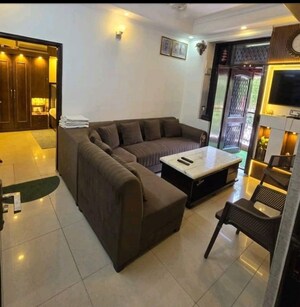 2 BHK Builder Floor For Sale in Naraina