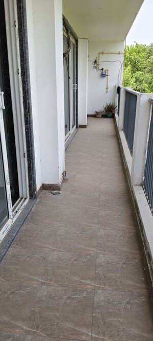 Balcony in 2 BHK Builder Floor at Sector 23 – for Rent