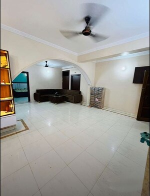 Kitchen in 3 BHK Apartment at Shalimar Belvedere Court, Gomti Nagar – for Rent