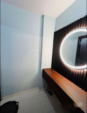 Furnished Amenities in 3 BHK Apartment at Shalimar Belvedere Court, Gomti Nagar – for Rent